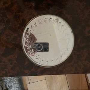 Very cute vintage mirror with extra detail great condition